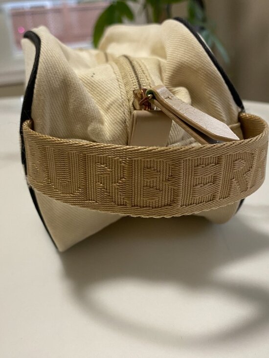 Burberry Travel Pouch or Markup Bag - Picture 3 of 7